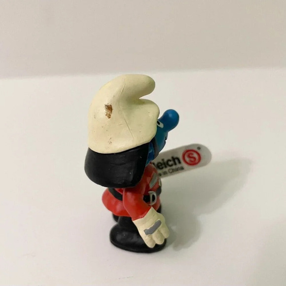 Vintage Smurfs Fireman Firefighter Figure Peyo PVC Toy Figurine - Picture 7 of 13